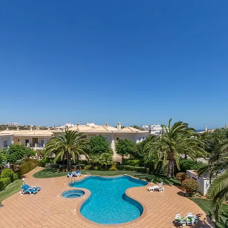 Santa Maria At Porto De Mos 公寓